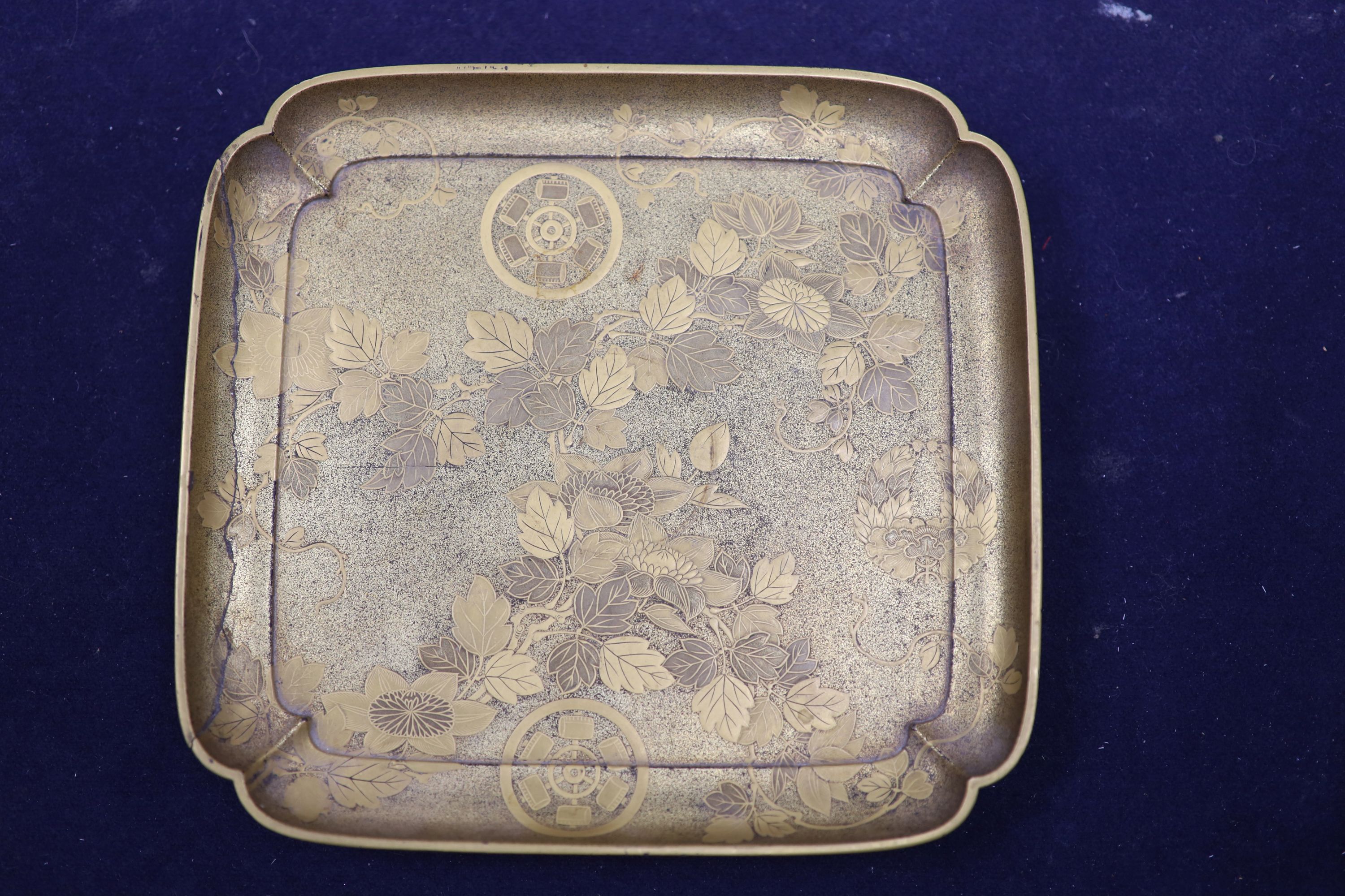 A good quality Japanese maki-e lacquer dish and a similar panel, Edo to Meiji period, largest 24.5cm